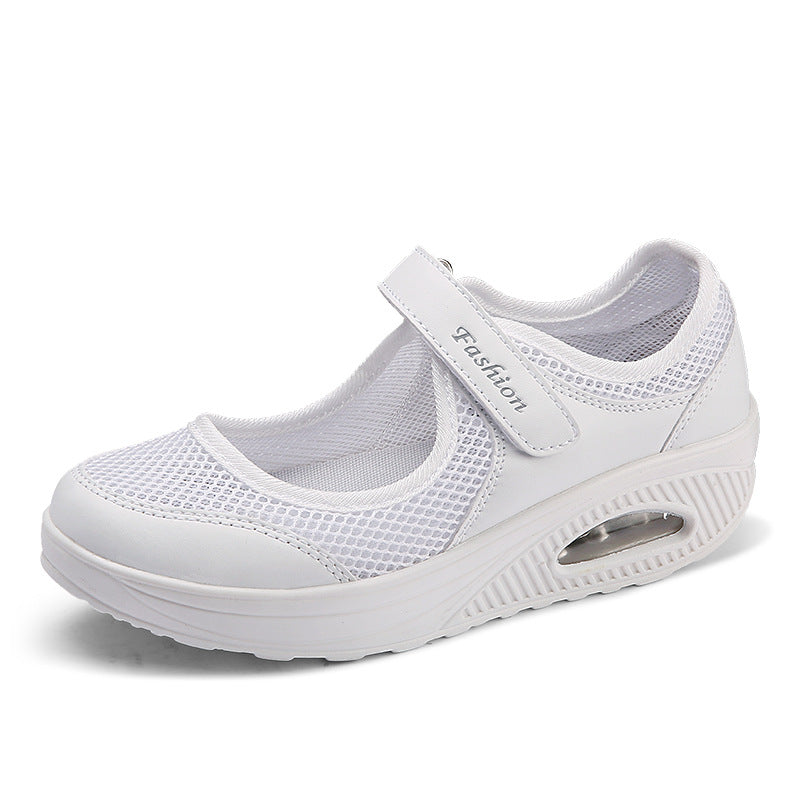 Chaussures à fermeture velcro offrant confort et adhérence