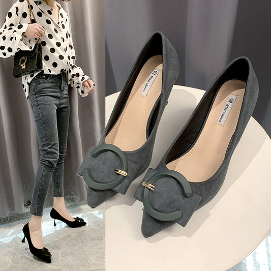 Superbes chaussures femme à talon aiguille pointu