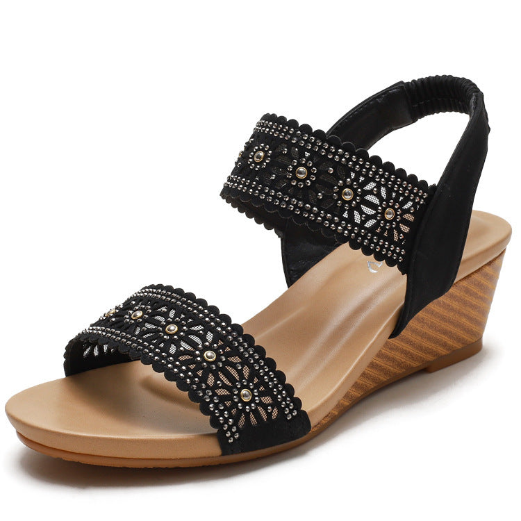 Sandales creuses à fleurs avec strass