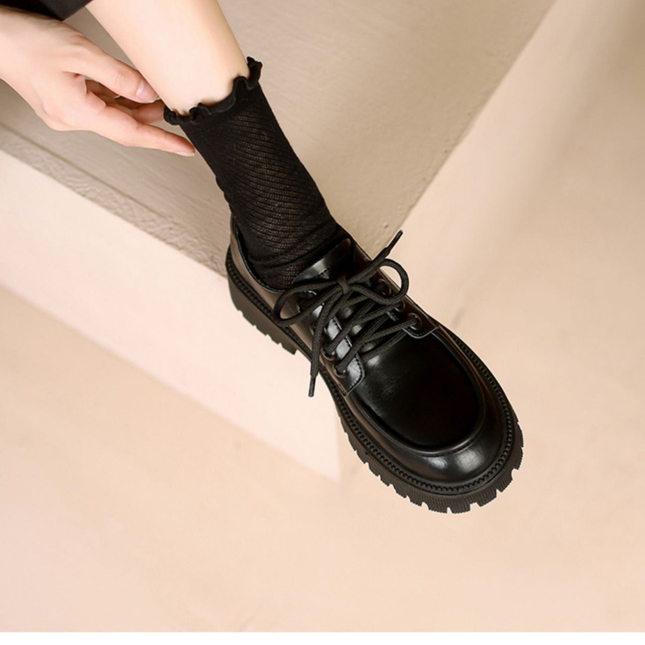 Chaussure élégante avec une semelle épaisse